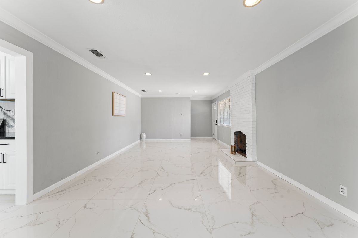 9906 Aries Way - Photo 4 of 32