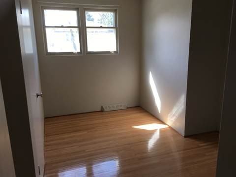 14516 106 Ave NW - Photo 3 of 4