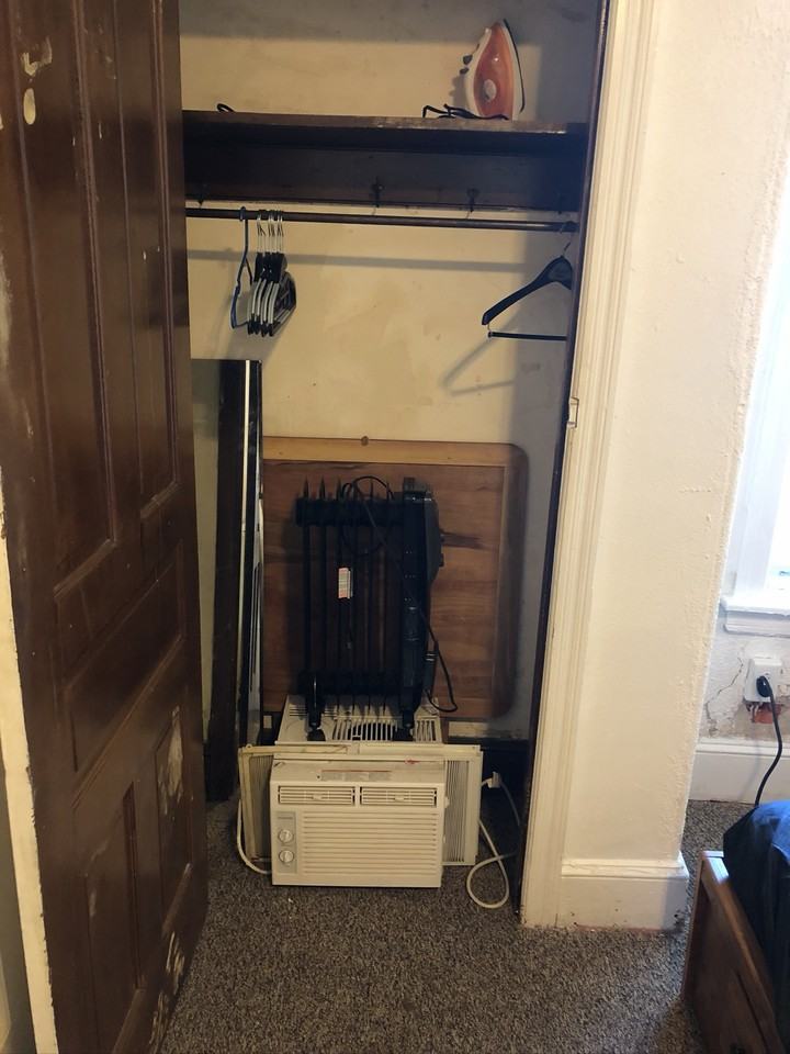6141 Master Street - Photo 5 of 9