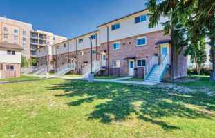 featured image of 143 Columbia St W