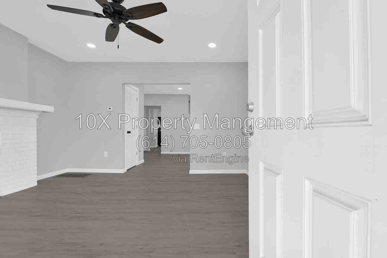 1595 Cleveland Ave - Photo 5 of 35