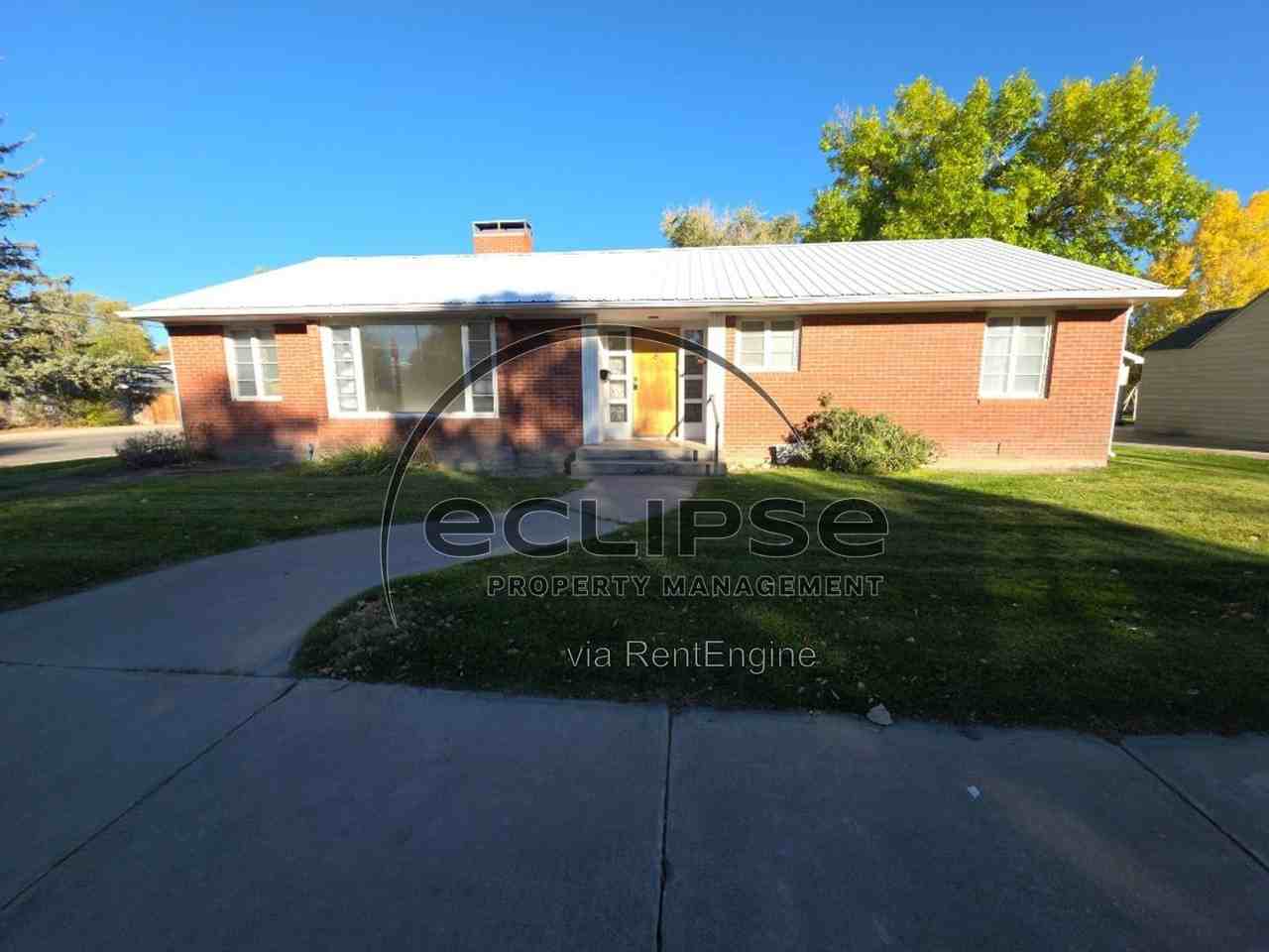102 Poncha Ave - Photo 2 of 28