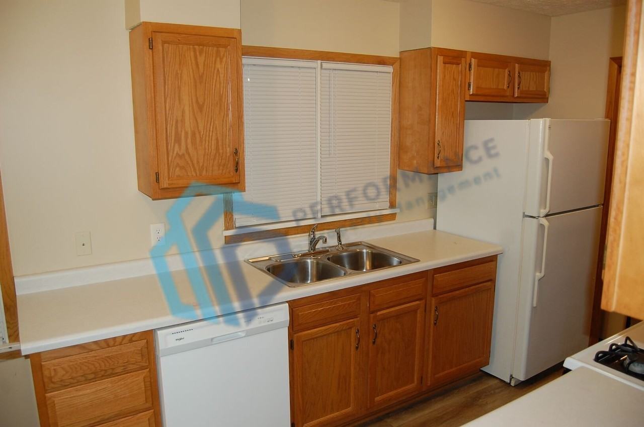 5001 W Hughes St #5001 - Photo 5 of 21