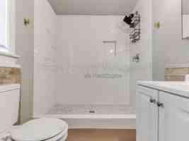 featured image of 820 Ne 81st St