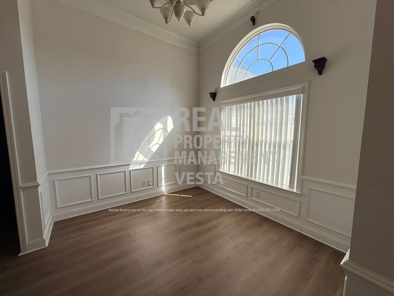 102 Mulligan Ct - Photo 3 of 16