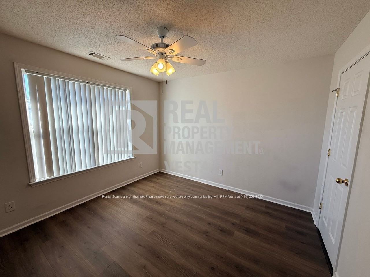 102 Mulligan Ct - Photo 6 of 16