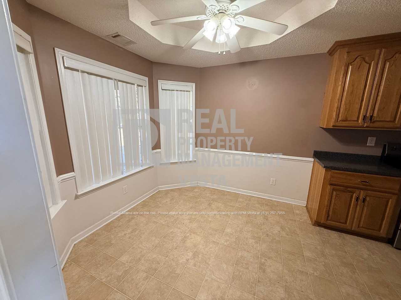 102 Mulligan Ct - Photo 7 of 16
