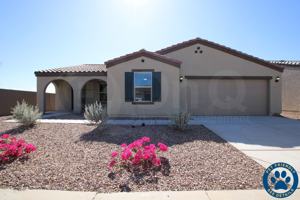 featured image of 1547 E Desert Breeze Dr