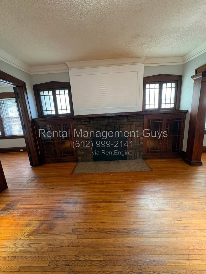 3301 Thomas Ave N #1 - Photo 3 of 17