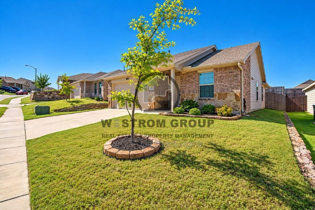 8316 Bell Ridge Ln - Photo 4 of 33
