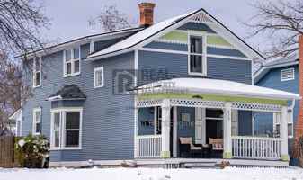 featured image of 828 4th Ave E