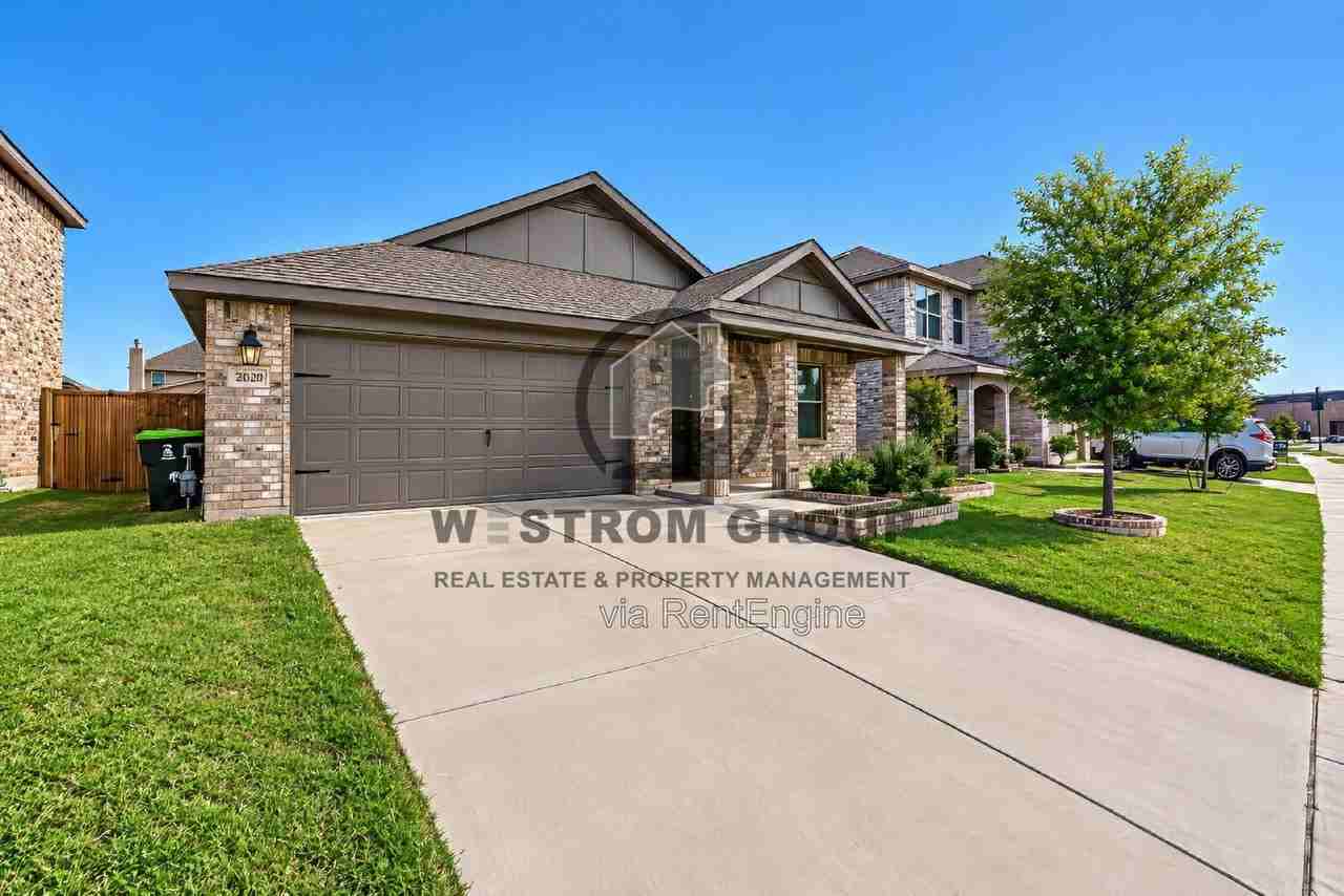 2020 Sun Star Dr - Photo 2 of 37