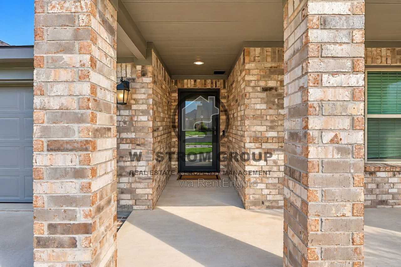 2020 Sun Star Dr - Photo 5 of 37