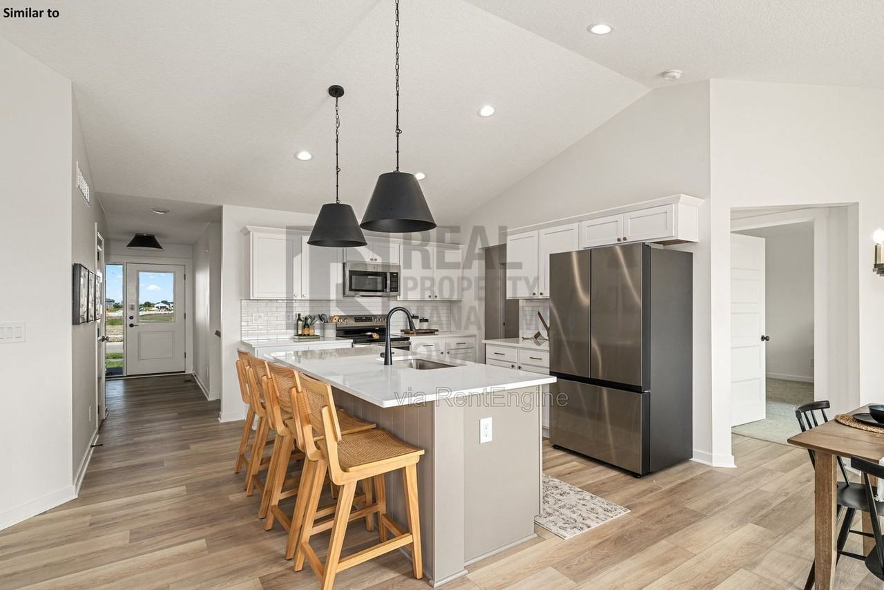 1326 East 29th Street - Photo 3 of 18