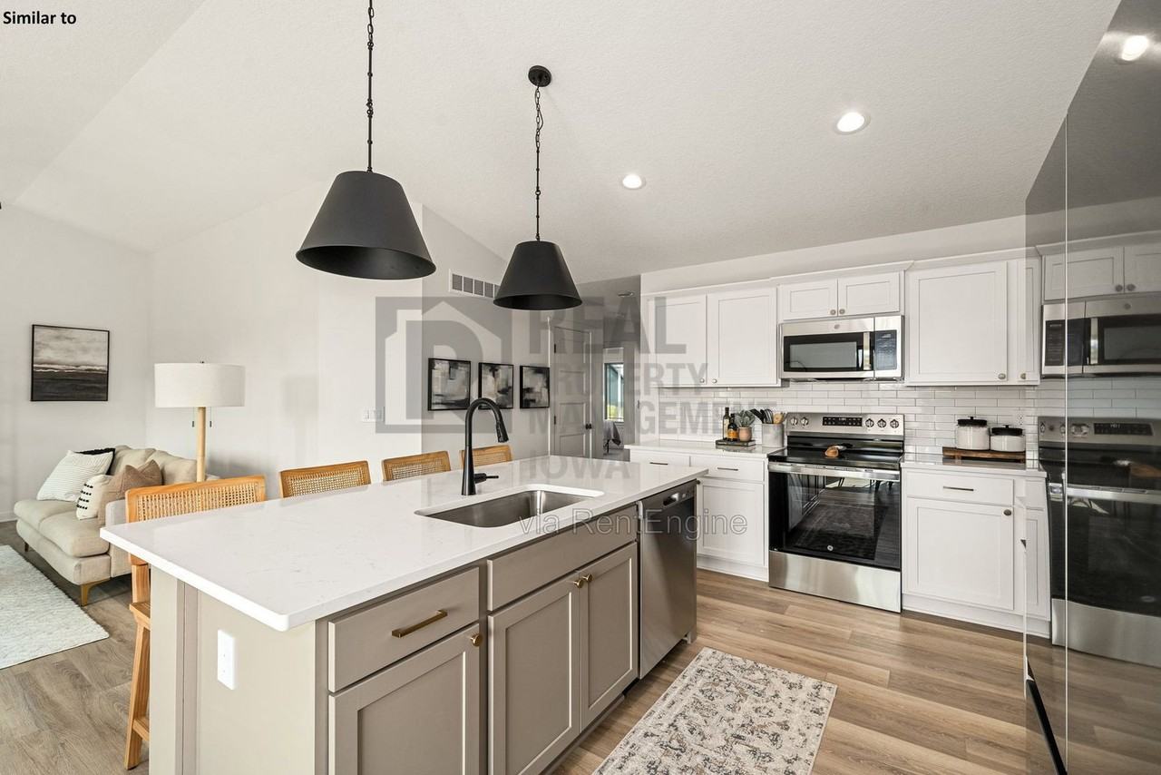 1326 East 29th Street - Photo 4 of 18