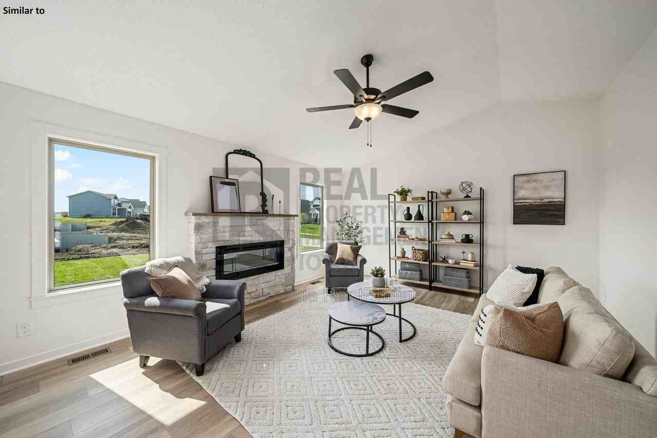 1326 East 29th Street - Photo 5 of 18