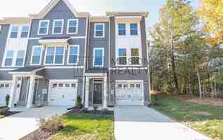 featured image of 12469 Gaytoncrest Ln