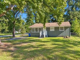 2401 Falcon Rd - Photo 1 of 1
