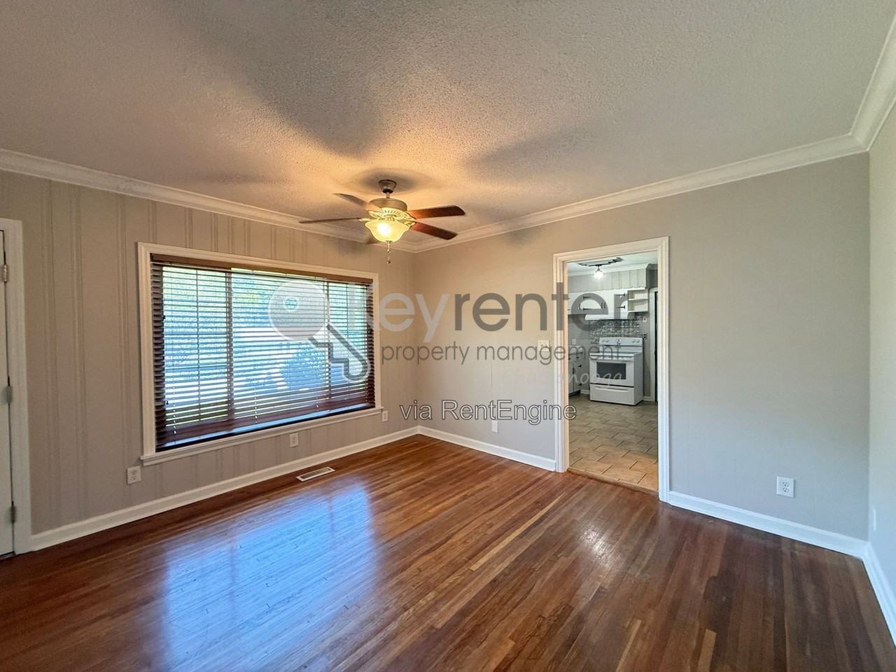 5922 Portview Cir - Photo 3 of 19