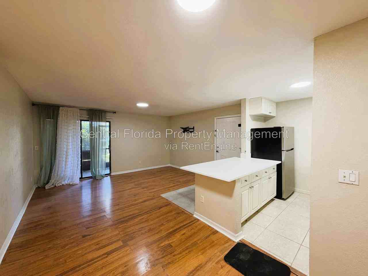 2542 Oak Park Way #101-1 - Photo 3 of 17