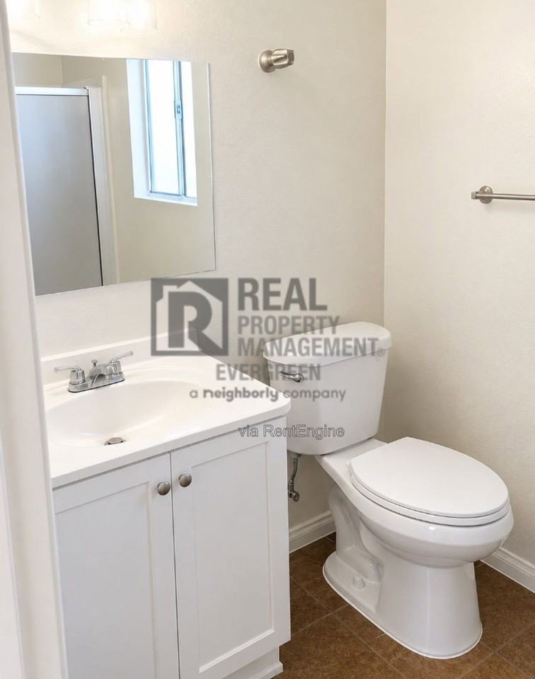 210 S C St #C - Photo 5 of 5