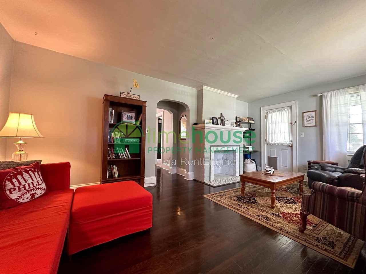 8973 Saint George Ave - Photo 4 of 20