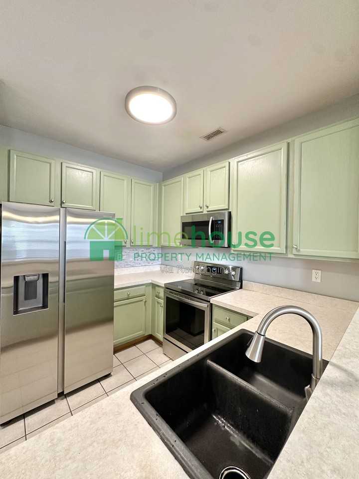 2165 Bizzone Cir - Photo 6 of 22