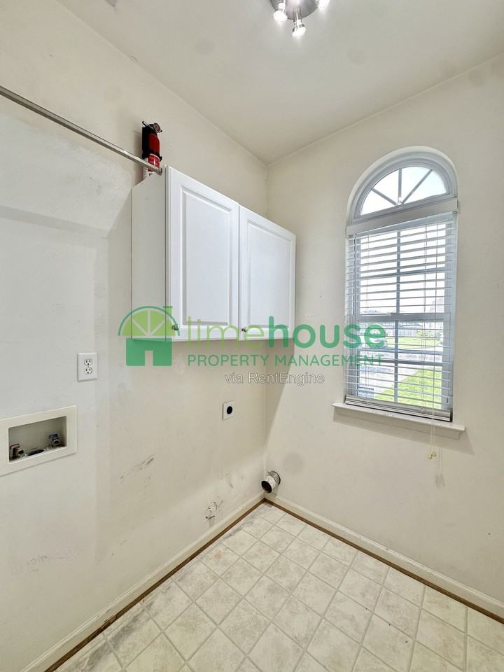 2165 Bizzone Cir - Photo 7 of 22
