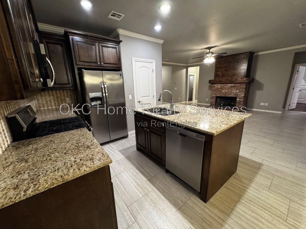 2308 Paraiso Way - Photo 5 of 22