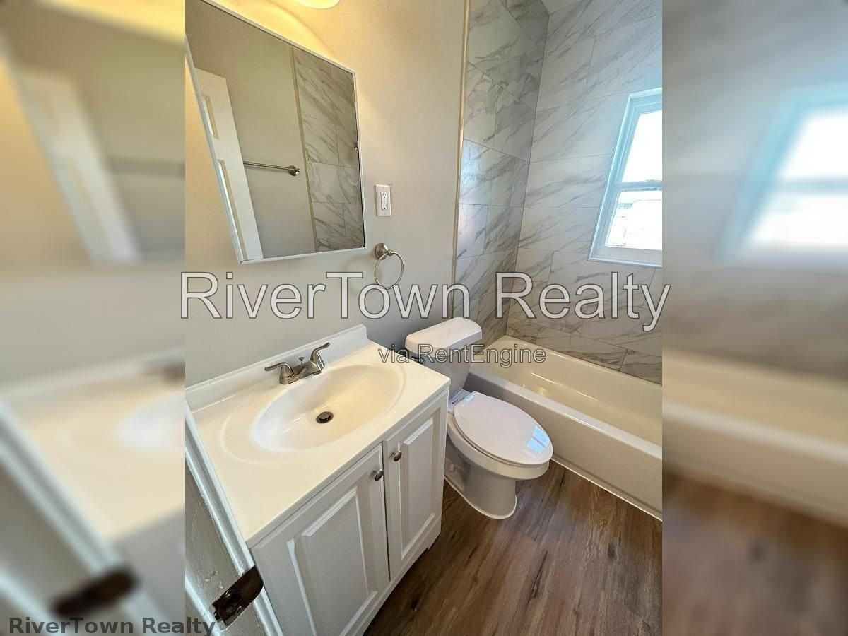 2142 Henry Cir - Photo 2 of 8