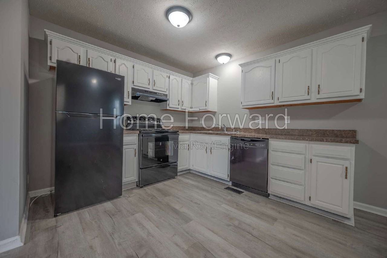 106 Bourbon Hills Dr - Photo 6 of 17