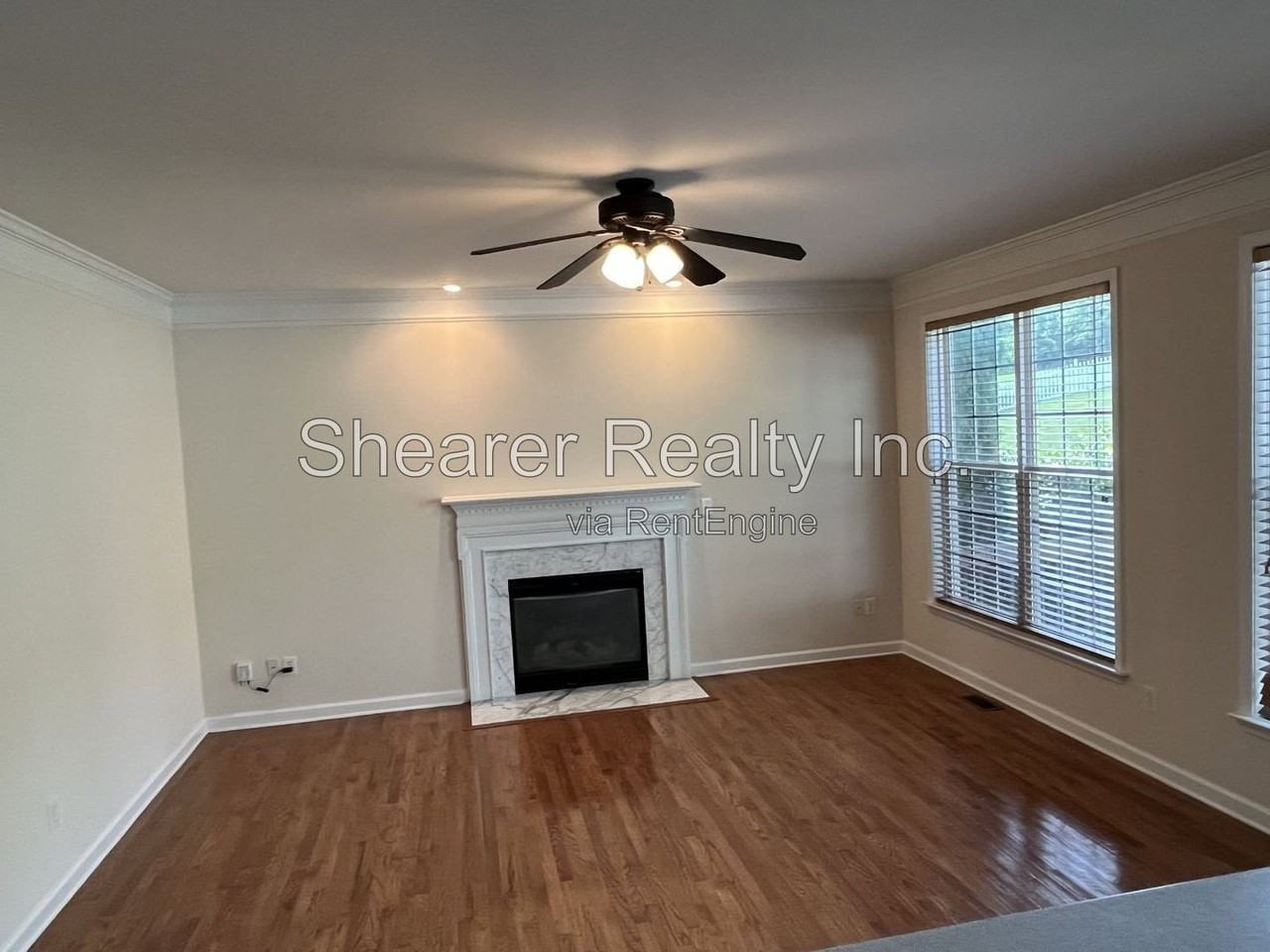 8531 Camberly Rd - Photo 6 of 32