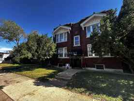 4684 S Grand Blvd #2S - Photo 1 of 1
