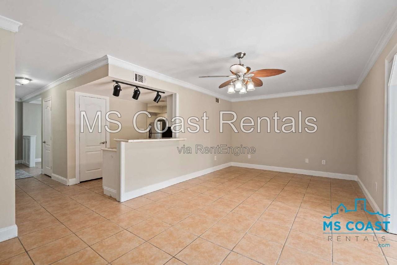 387 Debuys Rd - Photo 7 of 27