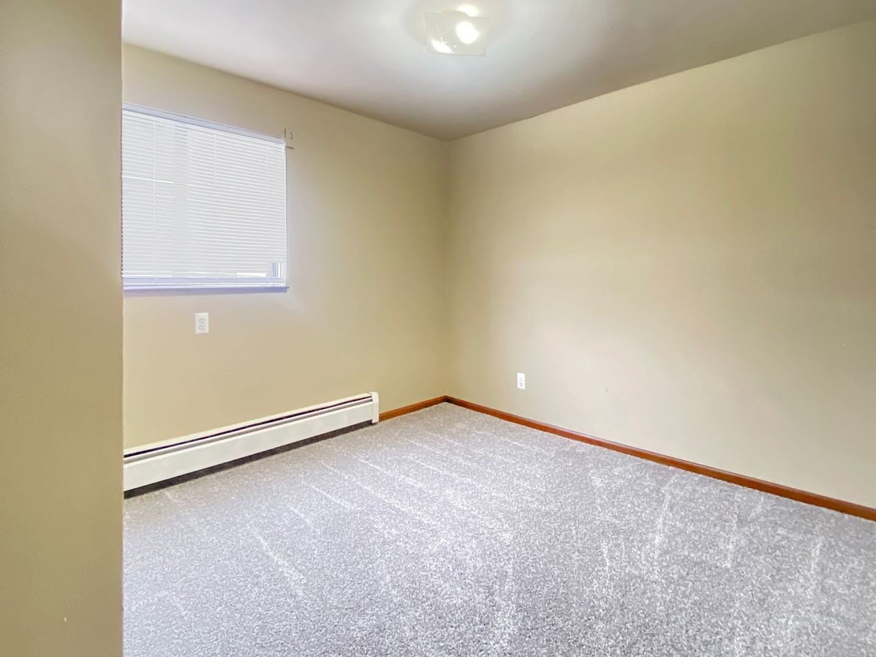 136 N Lake St #2 - Photo 5 of 8