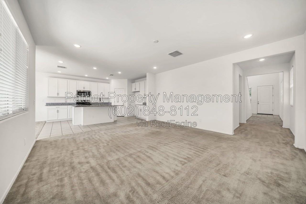 6808 N 88th Ln - Photo 7 of 49