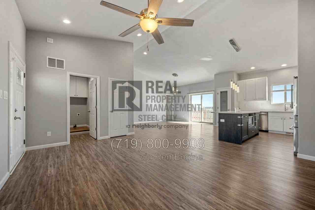 5508 Mark Twain Ln - Photo 7 of 41