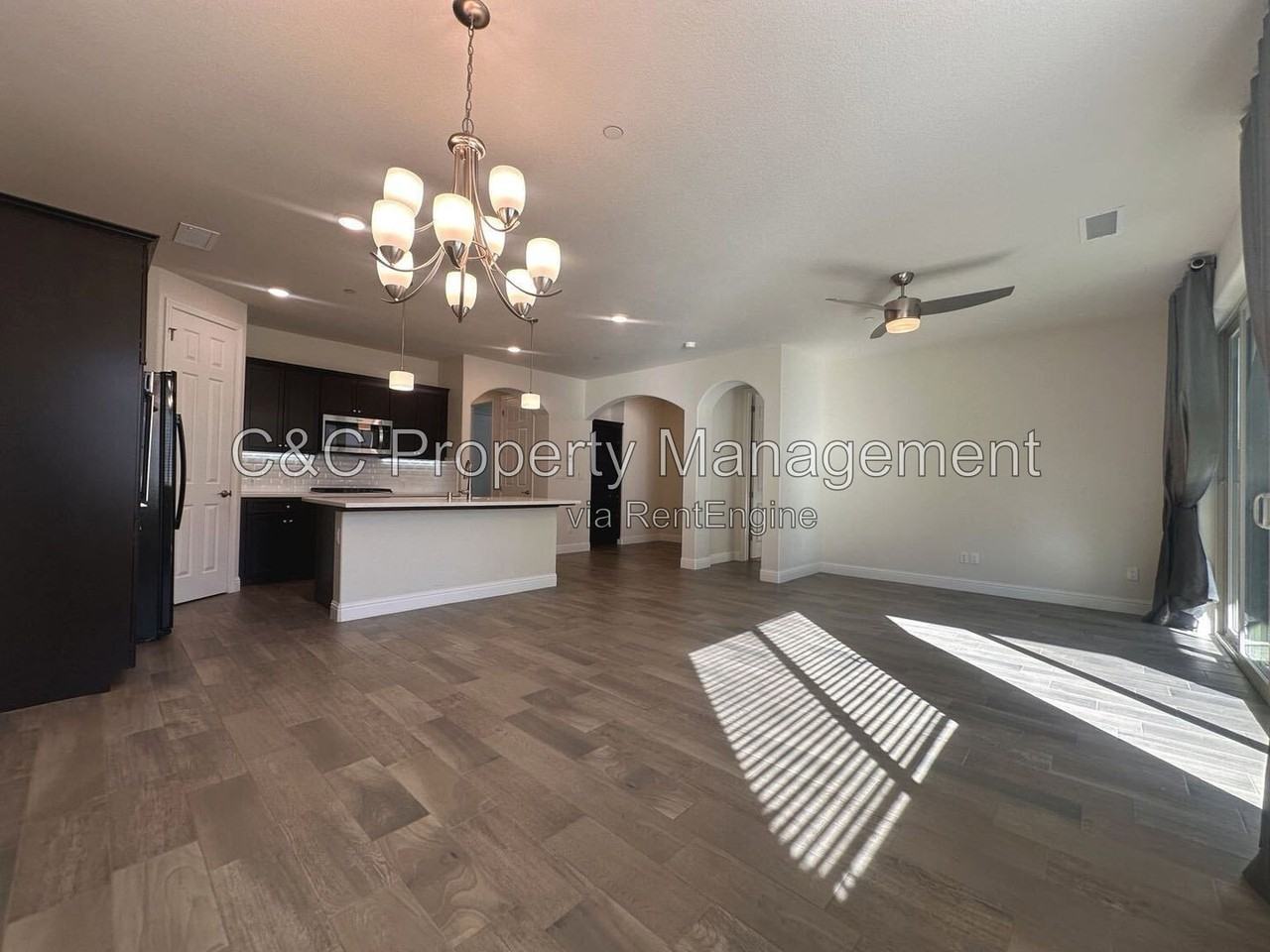 1407 E Via Azzurra Way - Photo 6 of 28