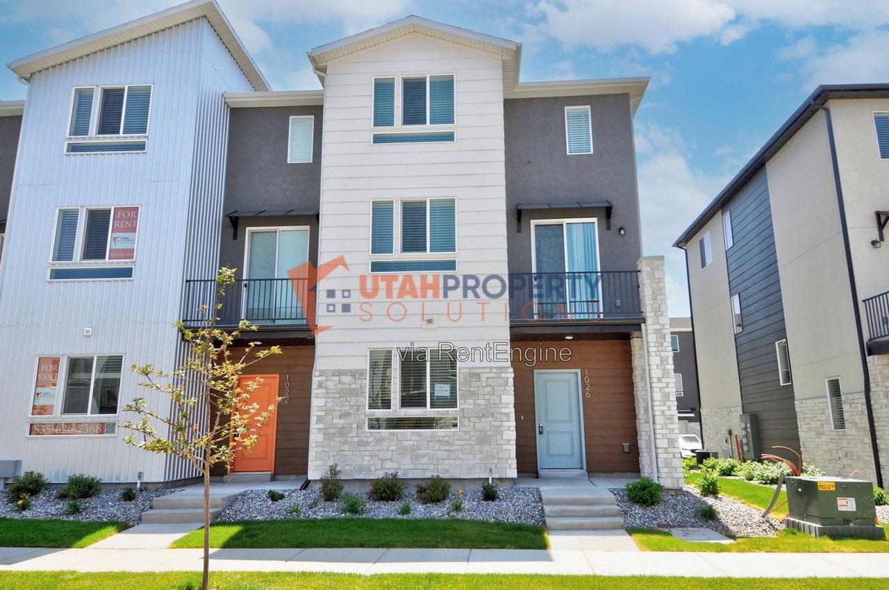 1026 W 430 S - Photo 2 of 38