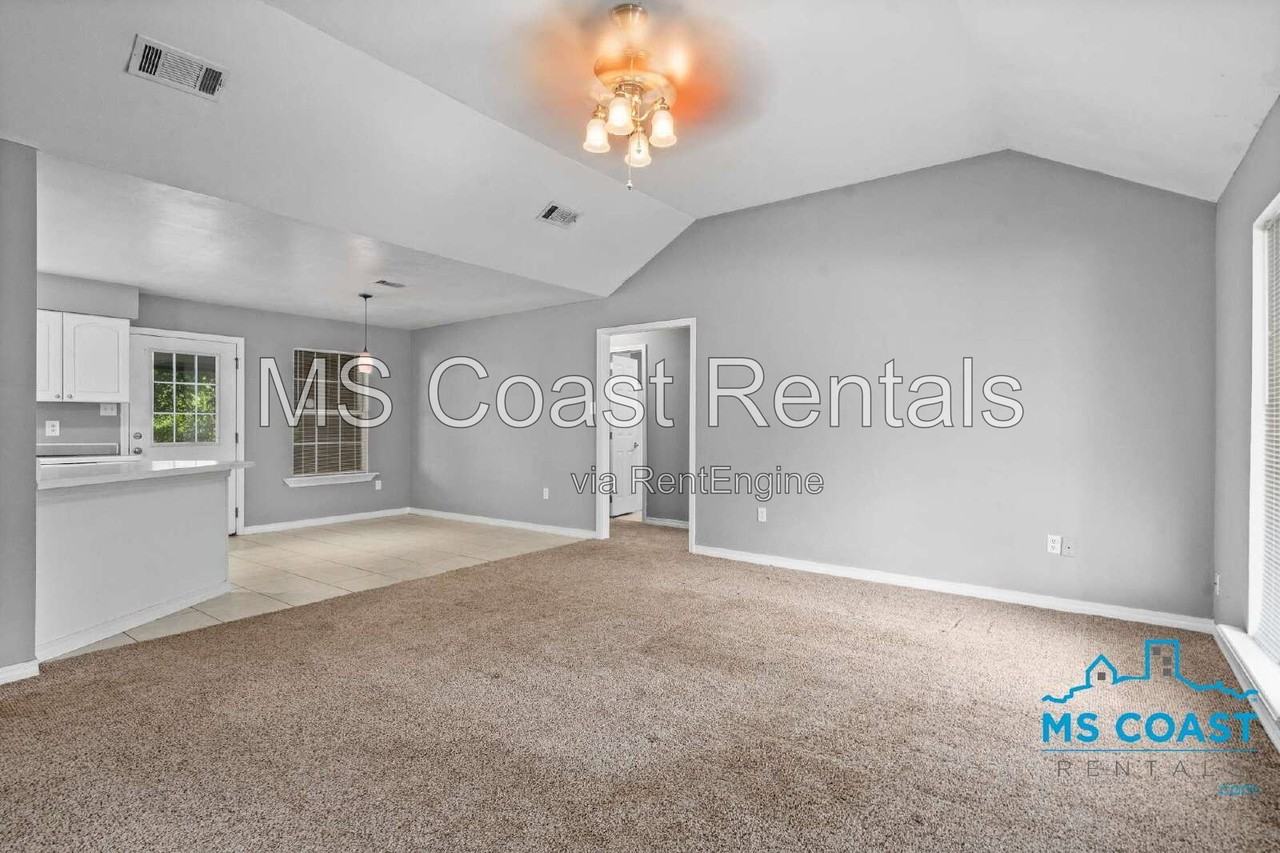 9112 Meadowlark Ave - Photo 4 of 24