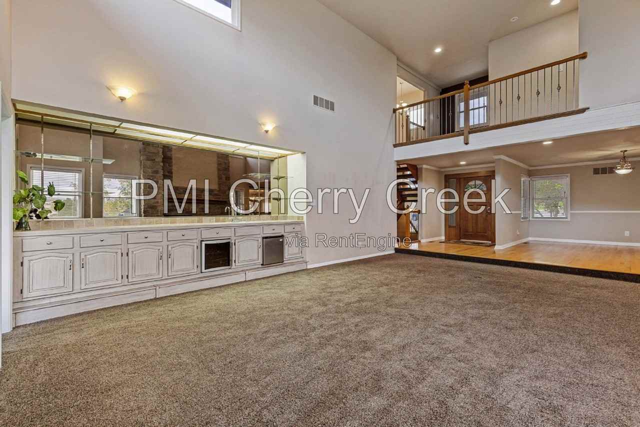 157 Cheney Pl - Photo 7 of 50