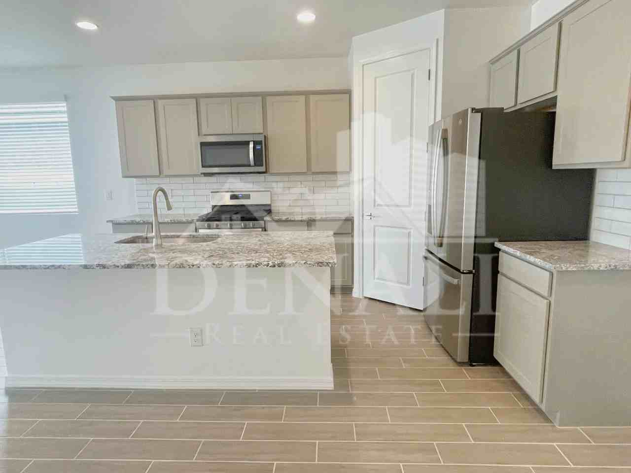 6104 S Calderon - Photo 3 of 31