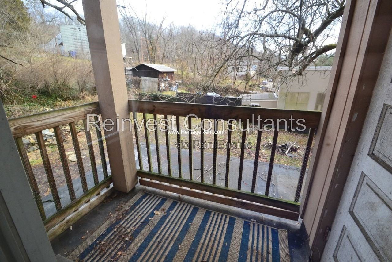 1986 Queen City Ave #2 - Photo 6 of 8