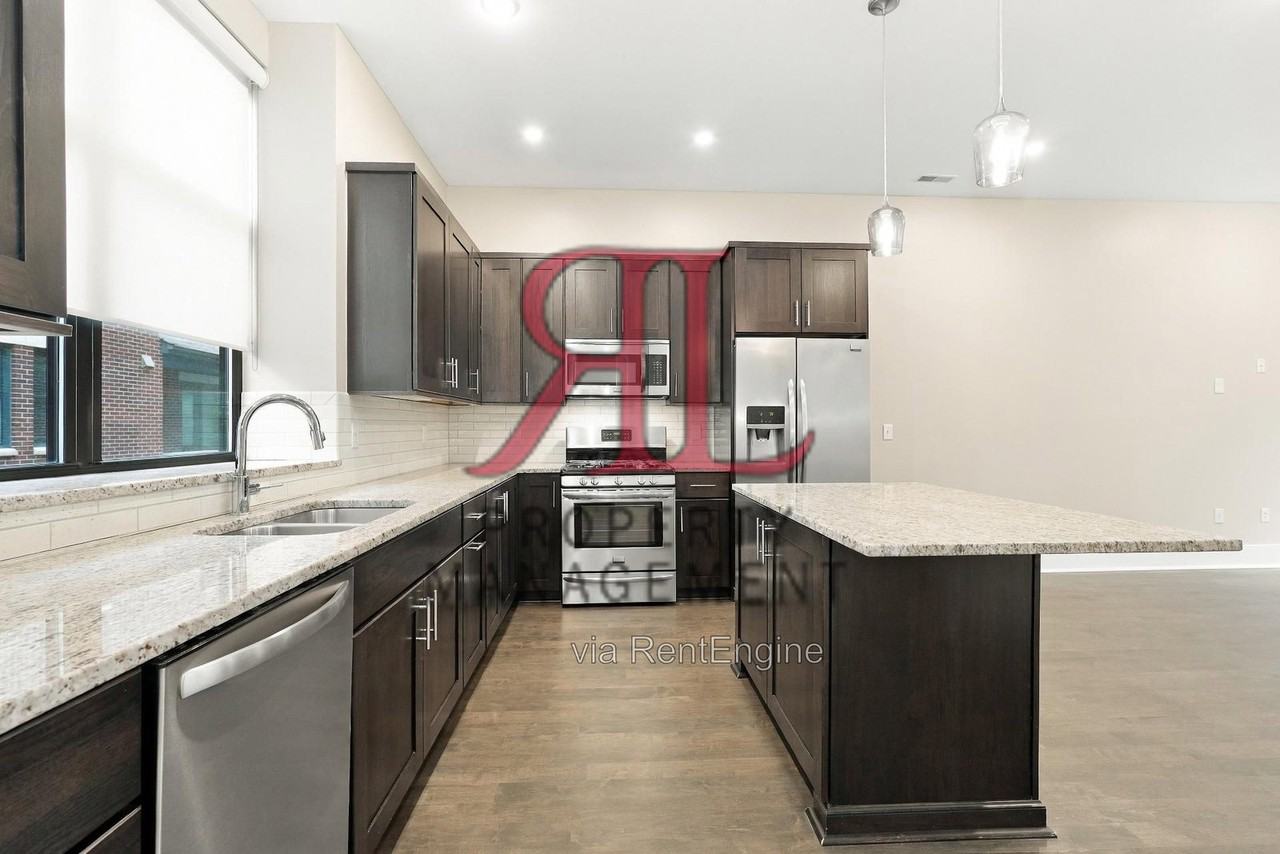 107 Aston Row Ln #1 - Photo 4 of 24