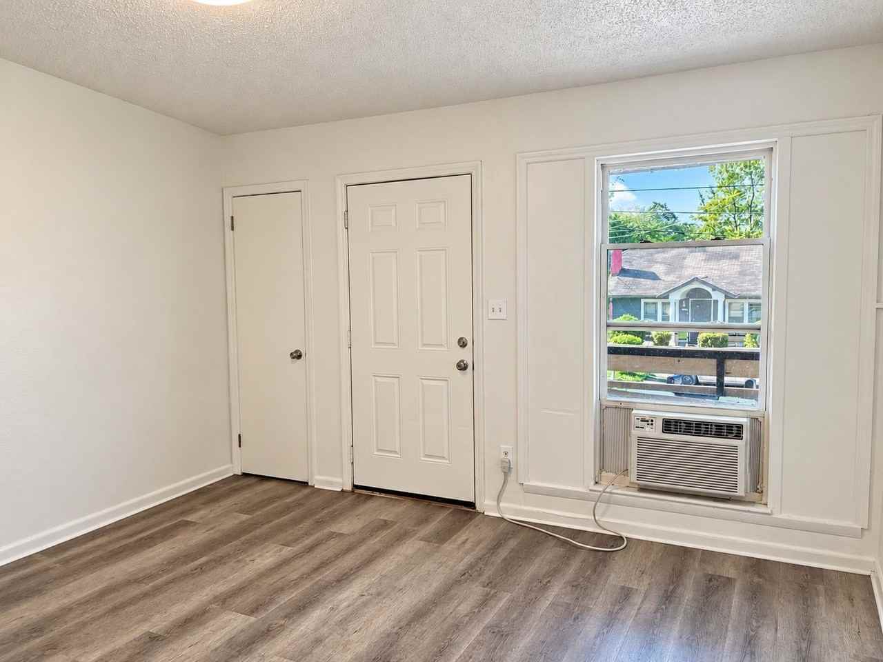 1220 Wheeler Ave #1222 - Photo 2 of 11
