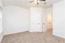 2411 Lynwood Bnd #102 - Photo 4 of 15