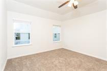 2411 Lynwood Bnd #102 - Photo 5 of 15