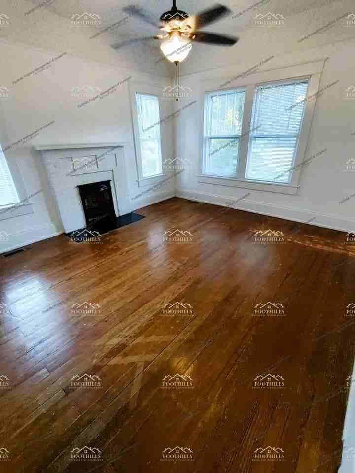 501 Blair St - Photo 5 of 27