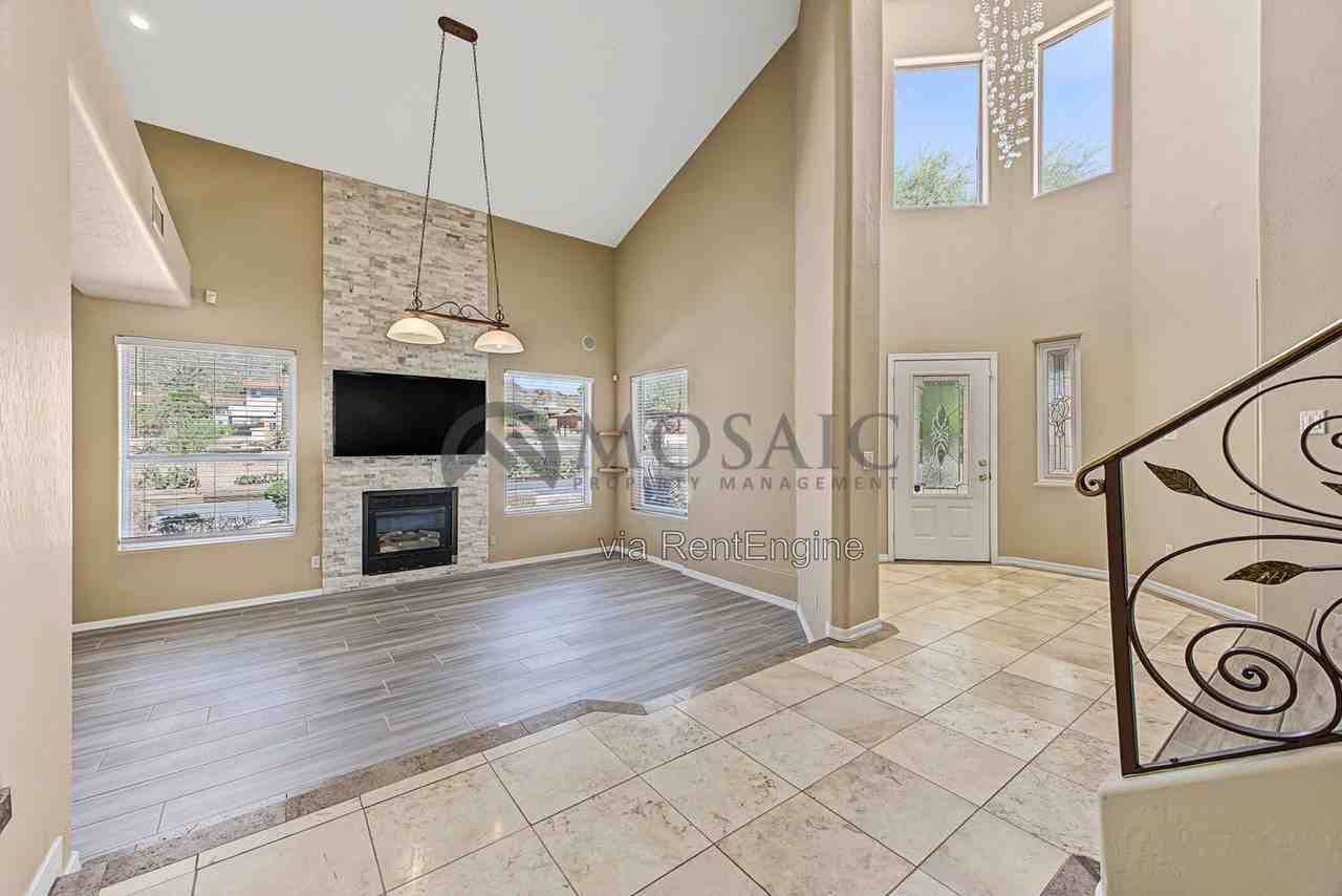 1549 E Las Palmaritas Dr - Photo 5 of 50