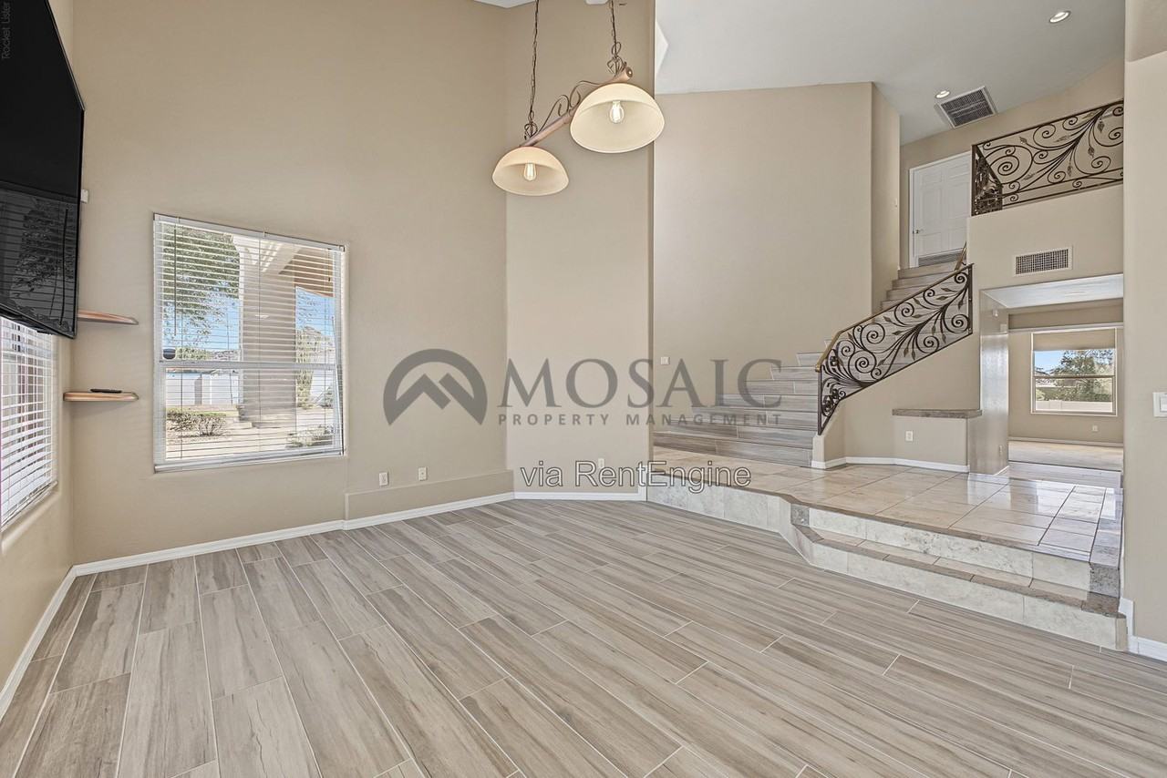 1549 E Las Palmaritas Dr - Photo 6 of 50